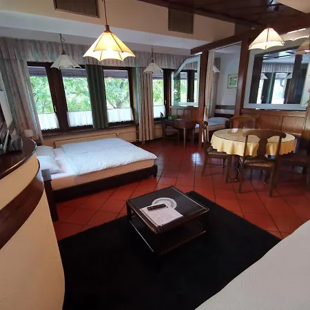 Apartmaji Mak דירה