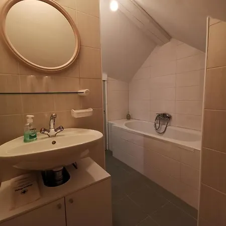 Appartement Apartmaji Mak Jesenice