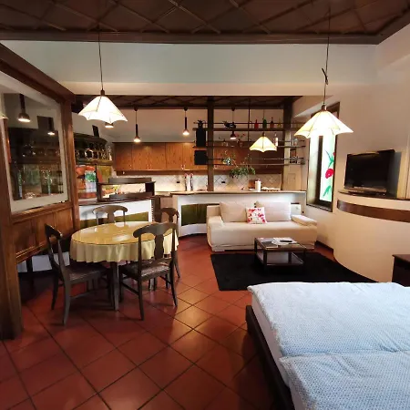 Апартаменты Apartmaji Mak