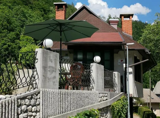 Apartmaji Mak * Jesenice