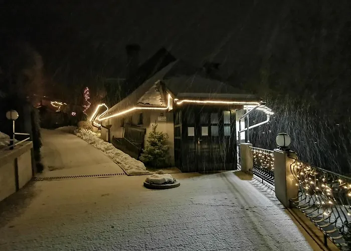 Apartmaji Mak Jesenice